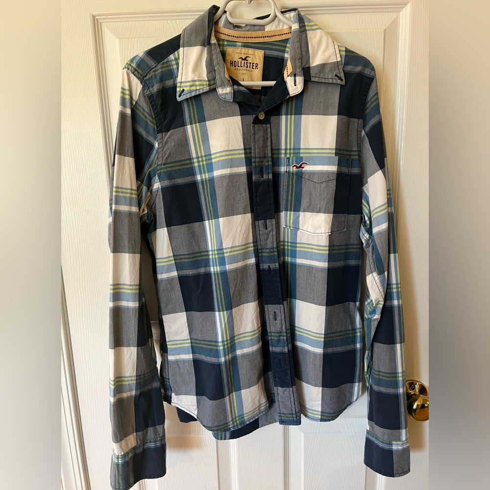 (2/$10) Hollister men’s button shirt